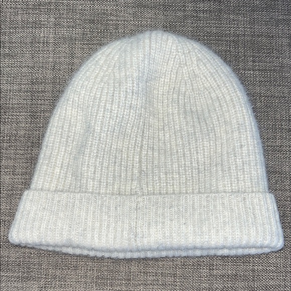 Aritzia Auxiliary Cashmere Toque - Picture 2 of 5